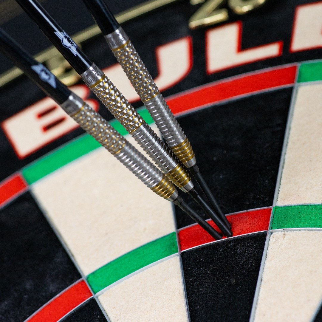 Bull’s Vintago 90% Shark Steeltip – Vintage Inspired CP Dart Range